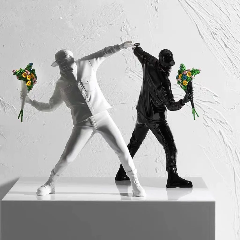 Modern Men Throwing Bouquet Statues Sculpture Resin Artistic Living Room Figurines Desktop Decoration, Home Office Decor