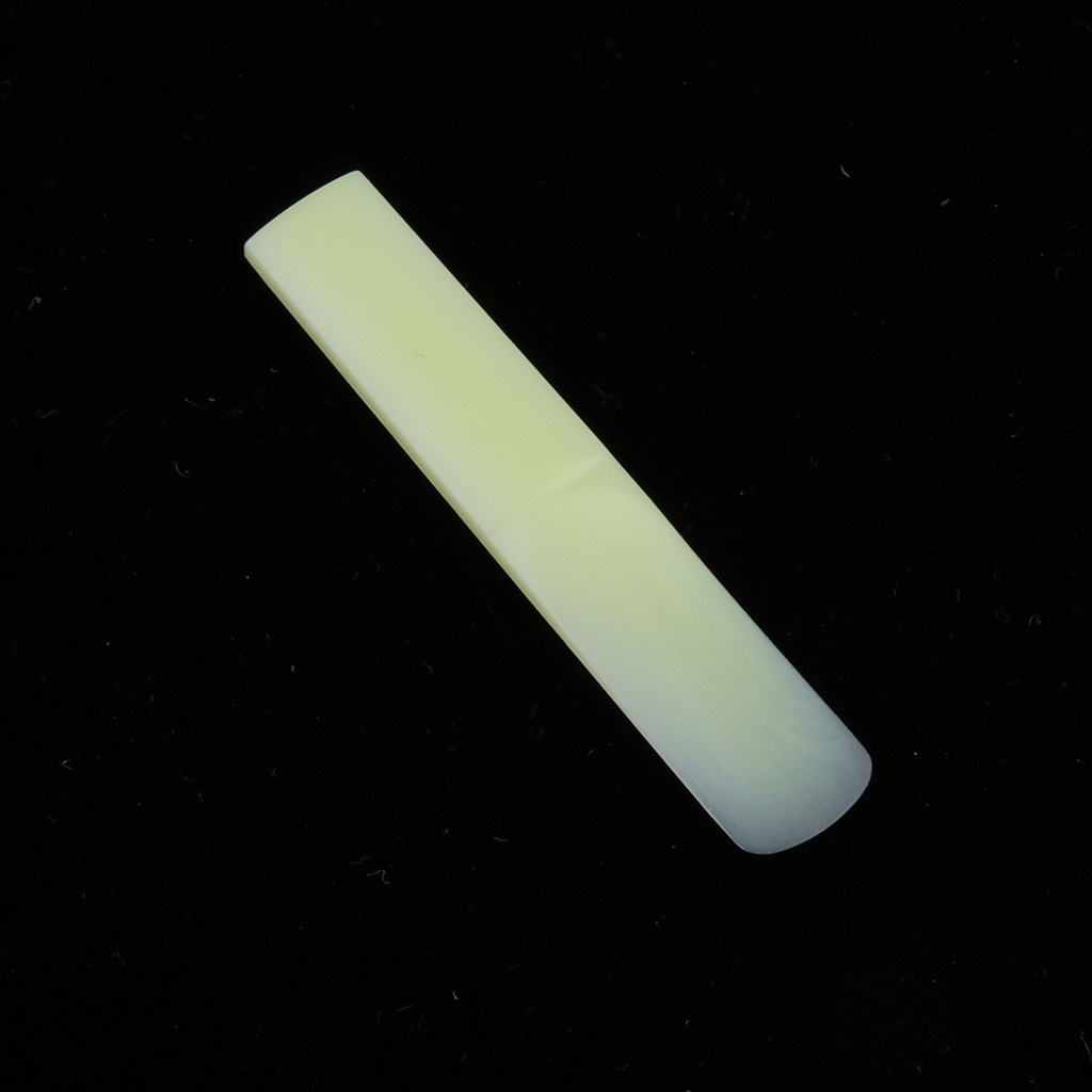 1 Piece Reed, Bb Clarinet Replacement Accessory, High Hardness and Great Sound 1 Piece Reed, Bb Clarinet Replacement Accessory, High Hardness and Great Sound
