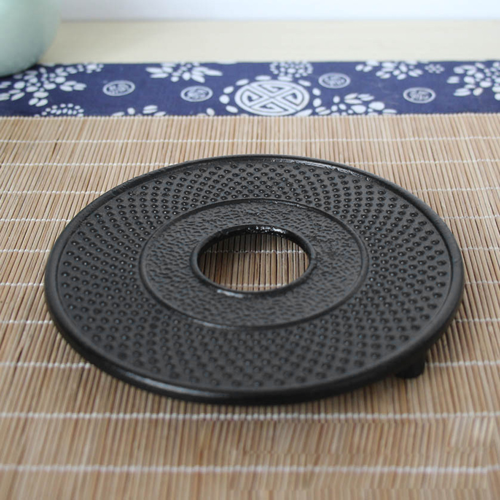 12cm Round Black Hobnail Dot Japanese Cast Iron Trivet Iron Holder for Teapot 12cm Round Black Hobnail Dot Japanese Cast Iron Trivet Iron Holder for Teapot