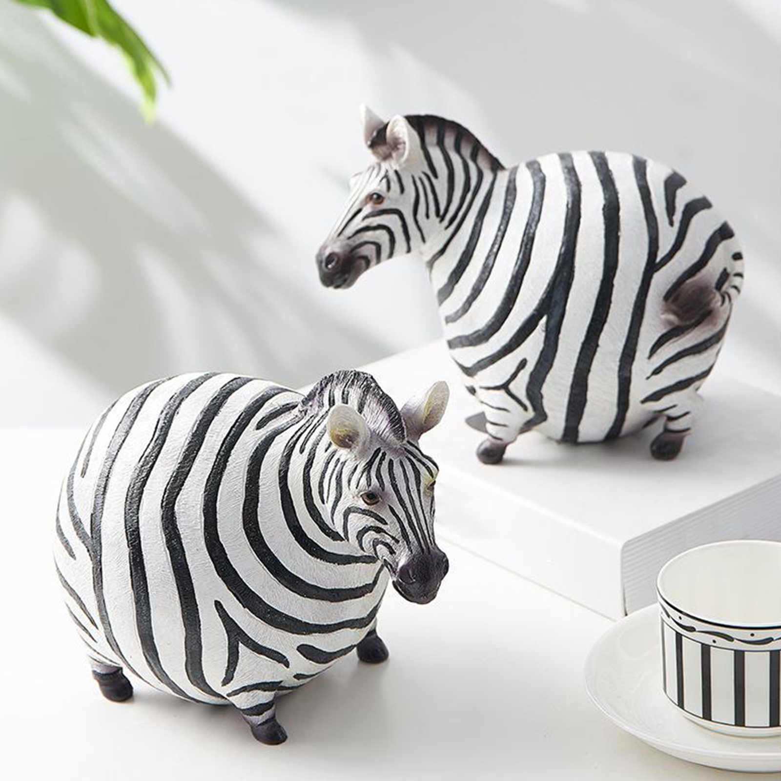 Super Cute Handmade Zebra Figurine, Resin Kids Toy, Animal Figure Model, Art Collectible, Home Office Decoration Gift