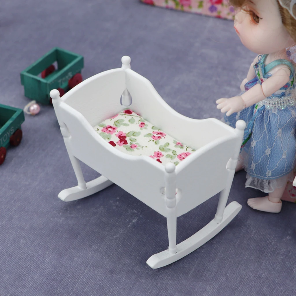 1/12 Doll House Wooden Bassinet Simulation Supplies Scenery Decoration