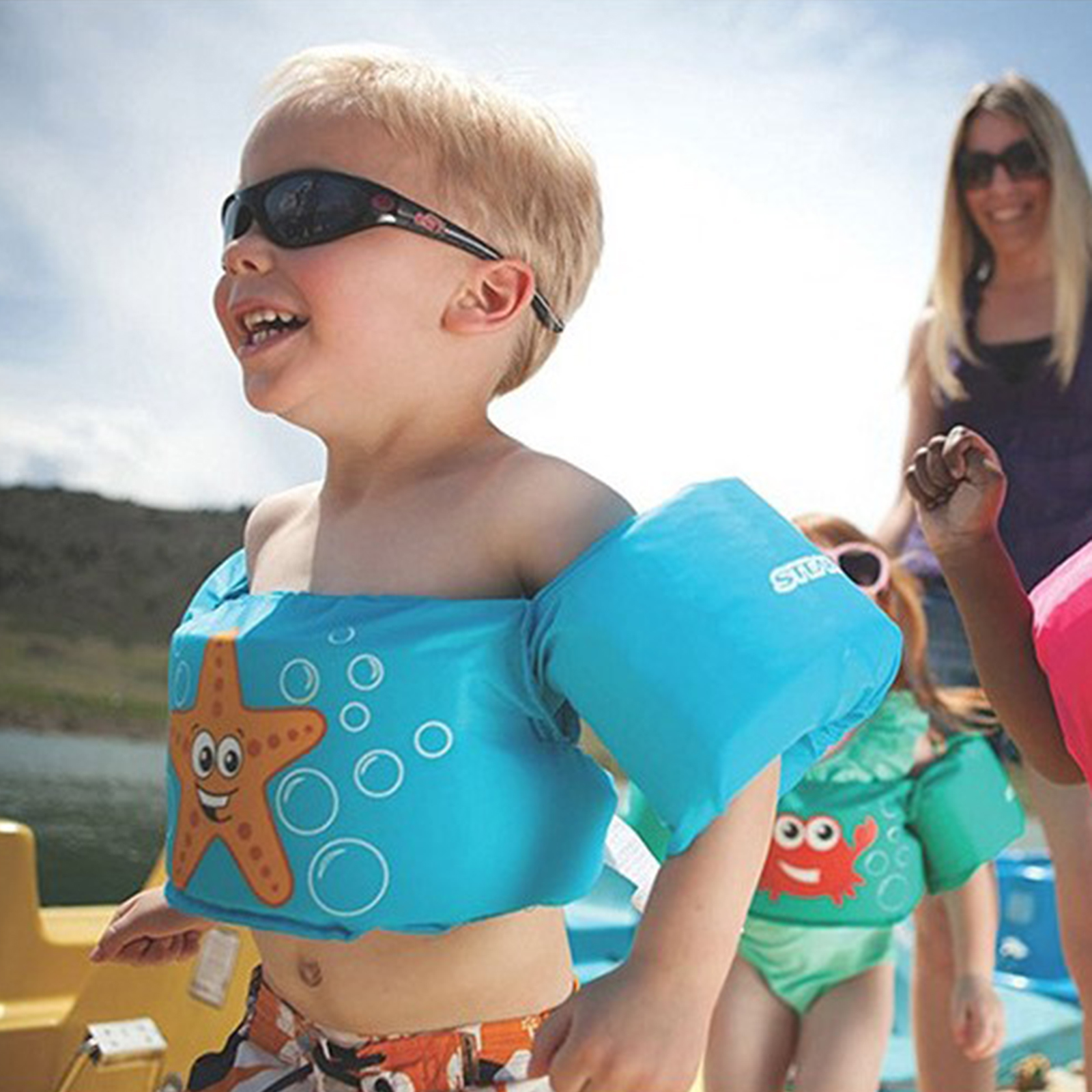 Baby Swim Life Jacket Vest with Shoulder Harness Arm Sea Beach Pool Toddler Swim Aid Floats  Kids Swim Vest for Baby Children