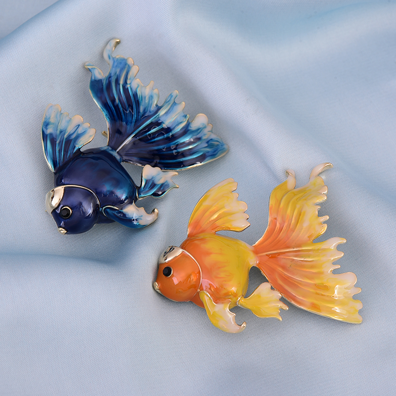 Fashion Gold FIsh Brooch Woman Men's Animal Red Fish Corsage Coat Pin Buckle Sweater Badge Brooches Accessories