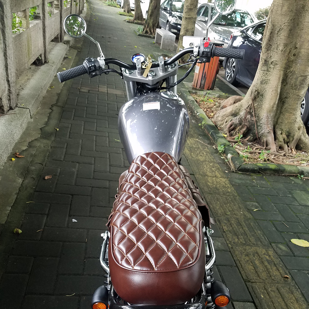 63cm Cafe Racer Seat Made of PU Leather, Comfortable, Waterproof,