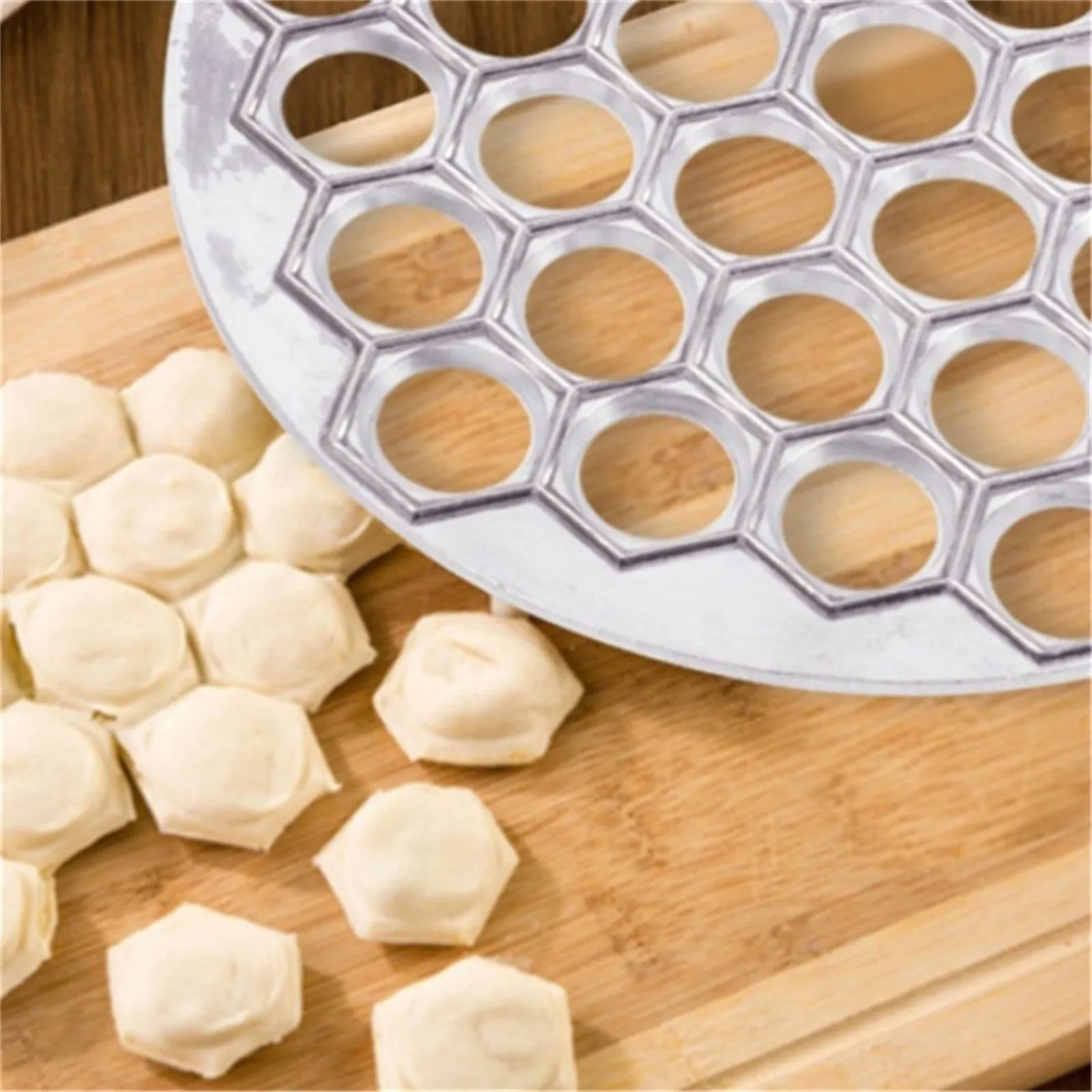 Russian Pelmeni Pelmeny Ravioli Dumpling Maker Form Mold Press Cutter Plastic 