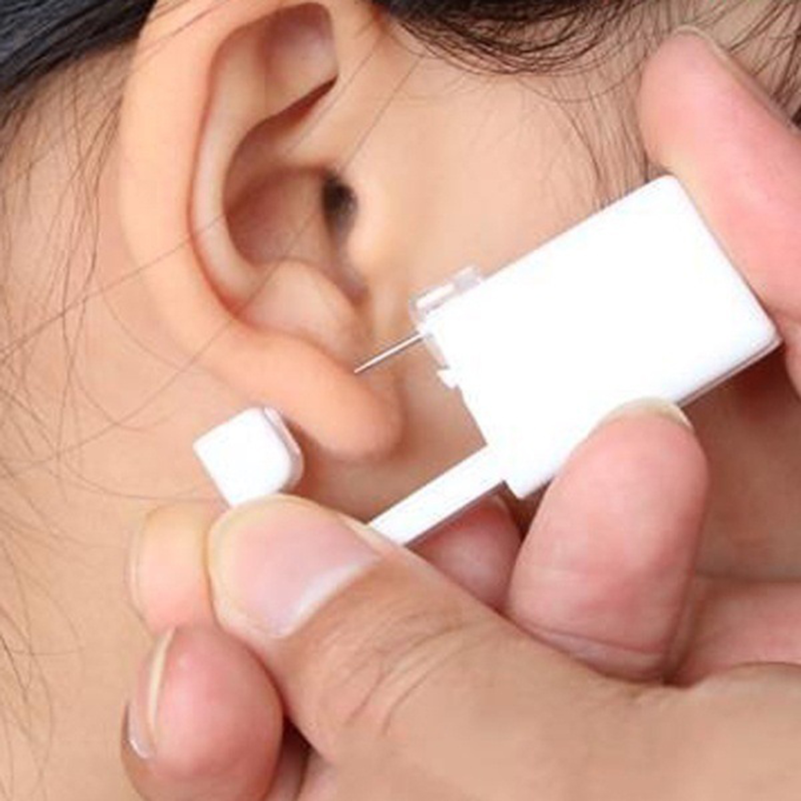 Self Nose Piercing Gun Earring Ear Stud Gun Kit Sterile NoPain Tool Stainless Steel Home Ear Piercing Kit Tools Earrings Studs 