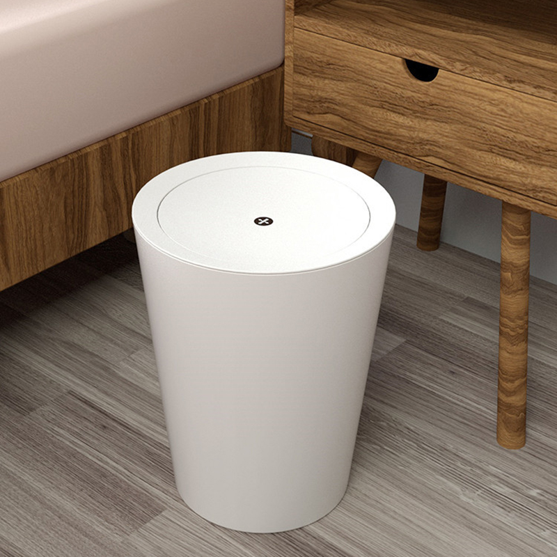 XUEFENG Poubelle Salle De Bain 9L Couvercle Pivotant - Acier Inox Doré 20x31cm