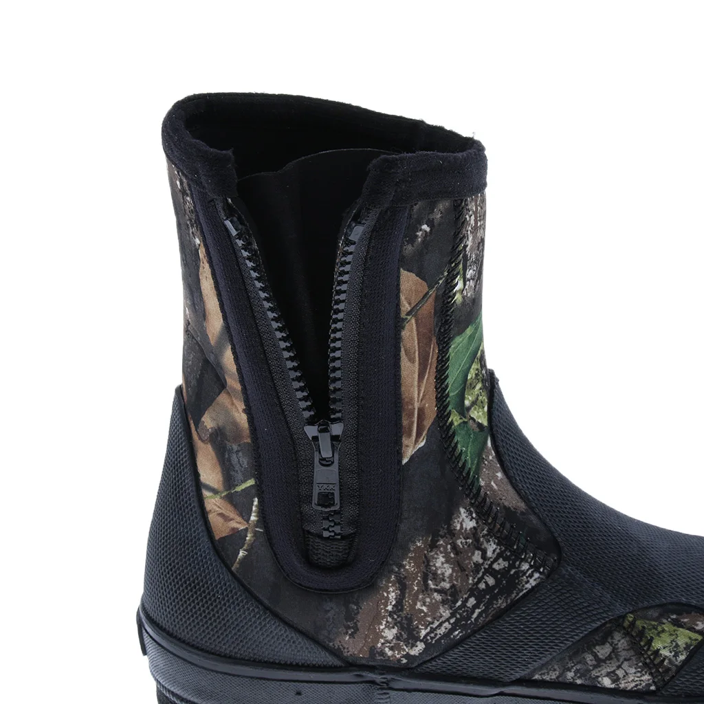 Anti-Slip Outdoor Fishing Boots Shoes River Tracing Shoes Scuba Dive Diving Warm Boots Nails Spikes Camouflage