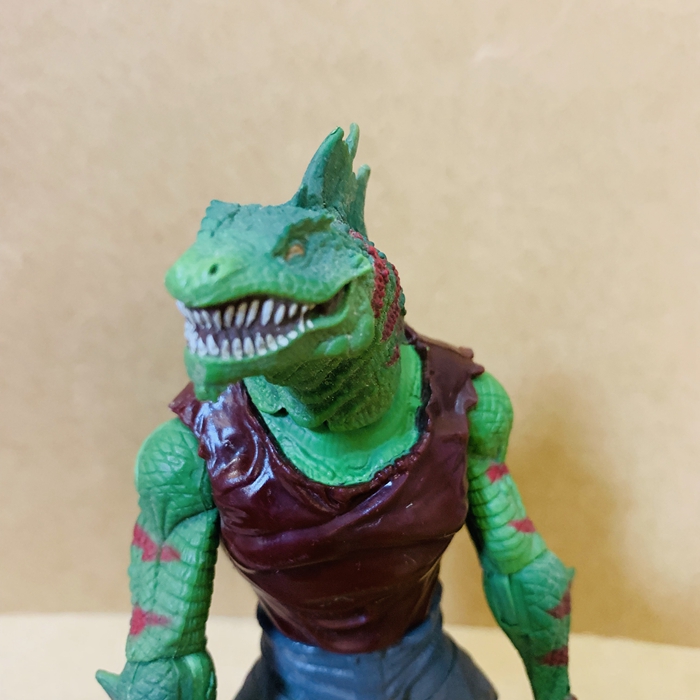 the amazing spider man iguana toys