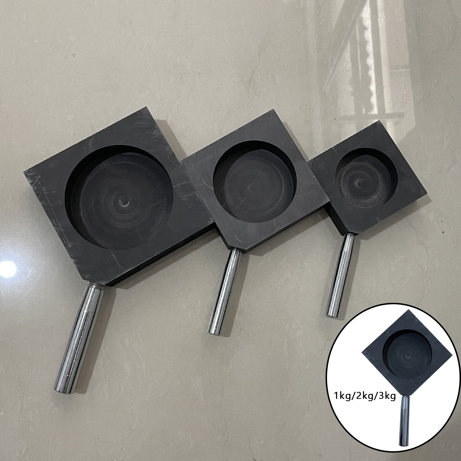 Round Graphite Tank Ingot Mould Molten Mould with Handle for Gold Silver Ingot Tips Graphite Trough Aluminum Copper Precious