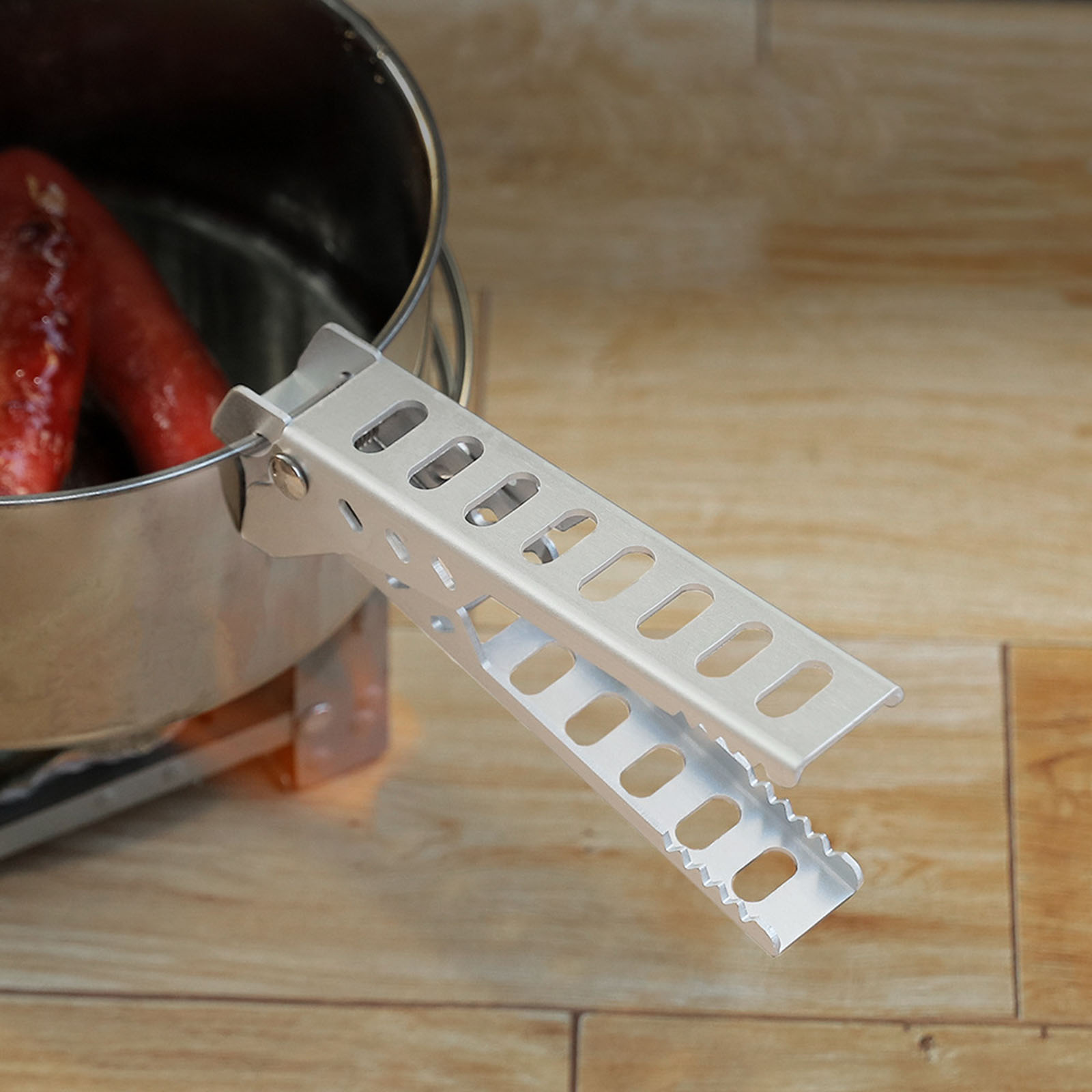Kitchen Aluminum Alloy Bowls Pan Gripper Clip Microwave Oven Hot Trays Plates Lifter Holder for Outdoor Camping