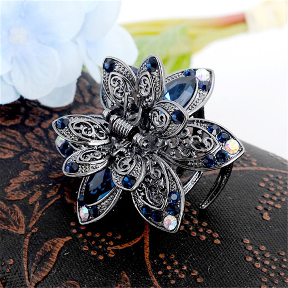 Best of Women Gorgeous Rhinestones Small Flower Hair Claw Clips Metal Crystals Hairpins Hair Accessories For Girl Headdress Ornament Reviews & Tips