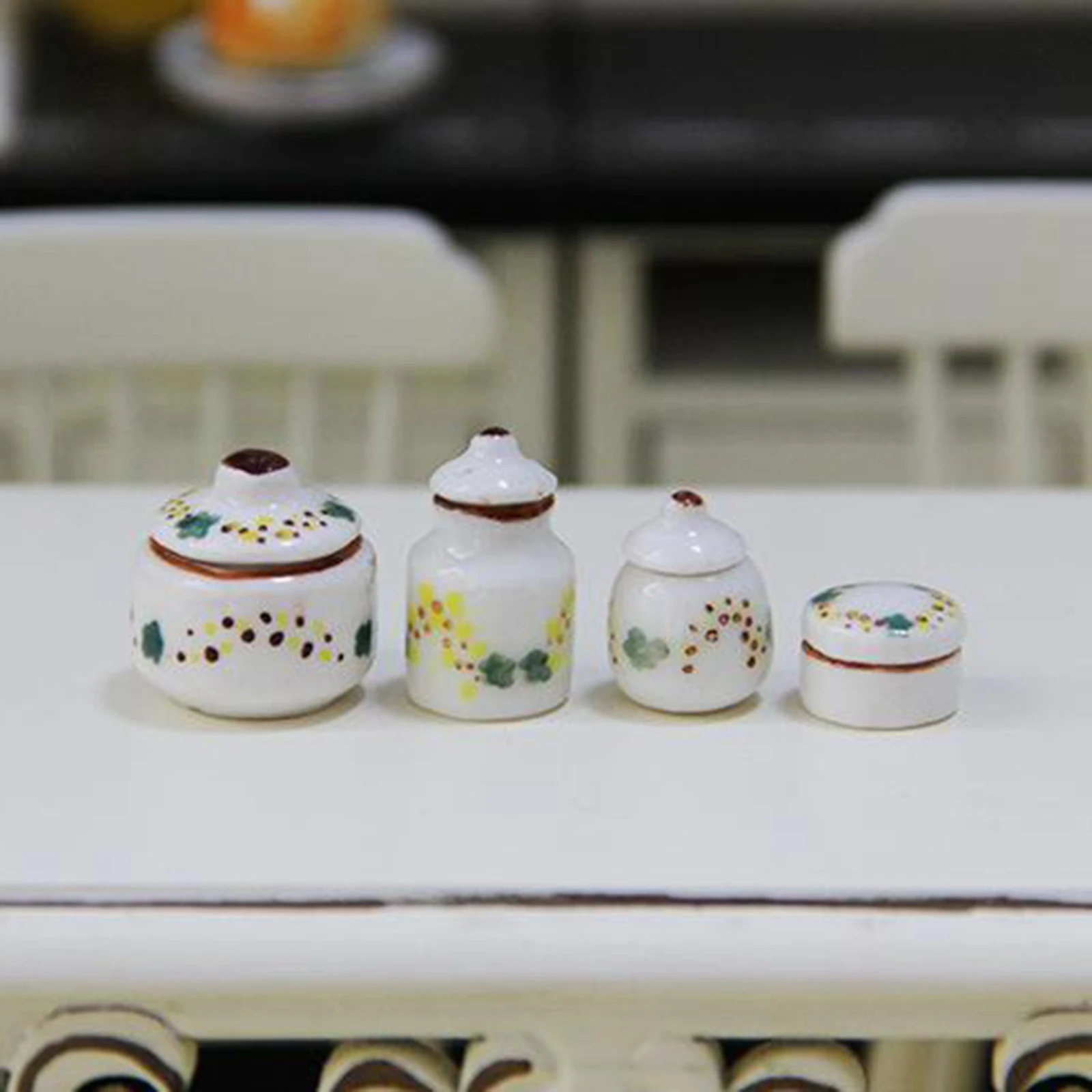 4 pieces 1:12 Doll House Furniture Set Mini Porcelain Pots Cans Seasoning Jar