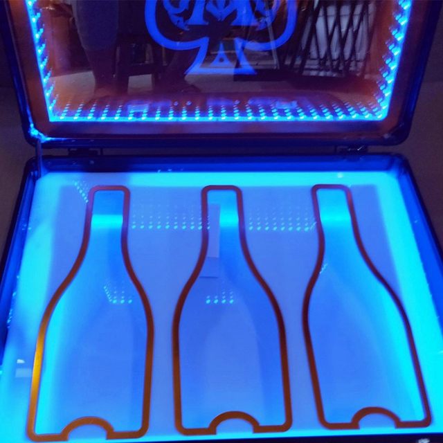 Champagne Bottle Case Rechargeable LED Spade A Box 3pcs 5pcs 6pcs Bottle  Container Wine Box Bar Party Night Club Show Case