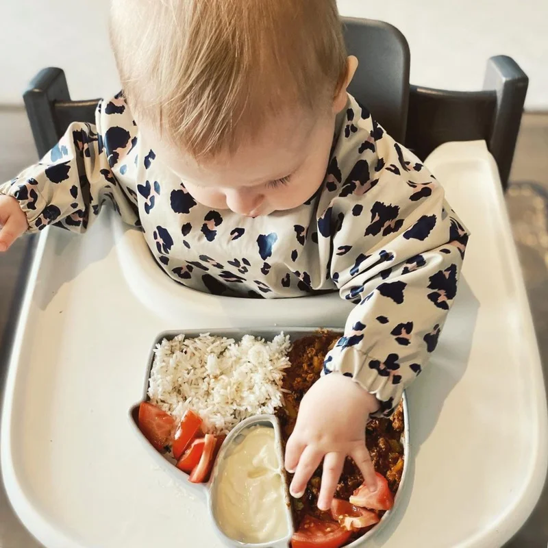 Waterproof Bibs: The Best Baby Mealtime Accessories - Baby Sunflower