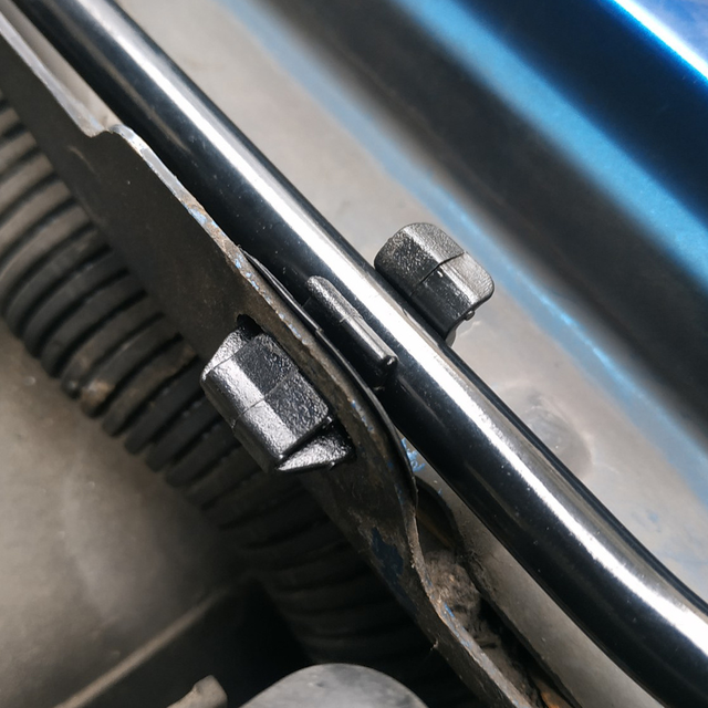 Clips Plastique Jaune Pour Vérin De Capot Ford - Remplacement Référence 1216747 - Compatible Galaxy, Mondeo, Ranger...