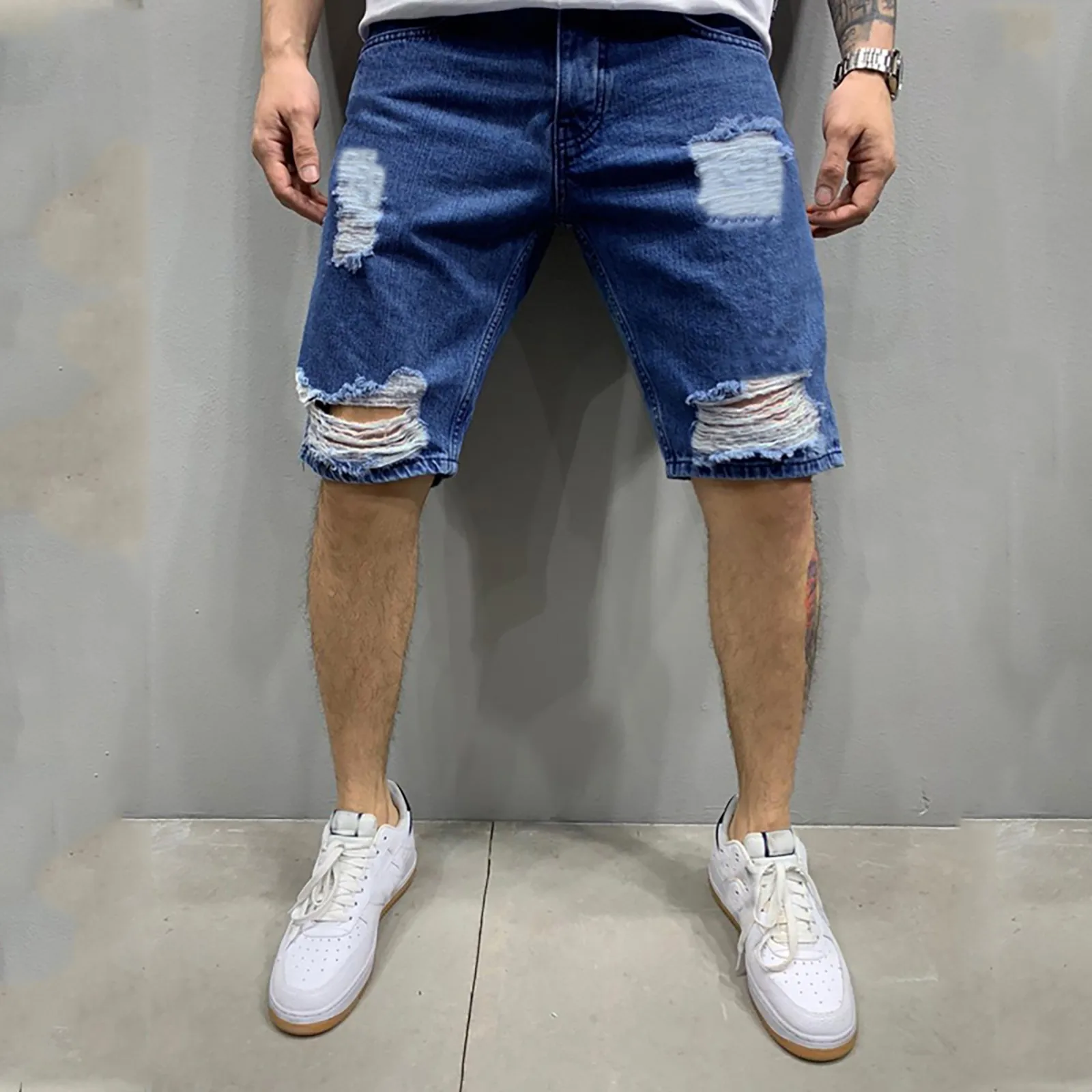 Обзор продукта Мужские джинсовые шорты стрейчевые до колен с царапками: