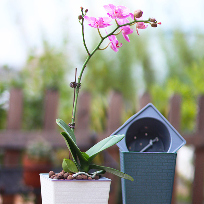 Padrão de tijolo vaso de flores imitação