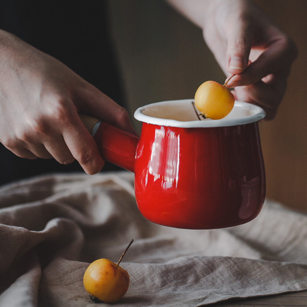 Small Enamel Milk Pan Butter Coffee Milk Warmer Mini Butter Chocolate Melting Pot Sauce Cooking Pan with Easy Spout
