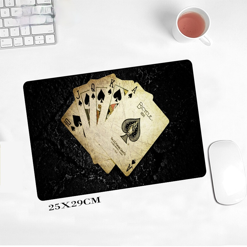 Mouse Pad Gaming XXL RGB con Diseño de Póker Negro H220f2b64c02c4418a03e1df9c359eacbr