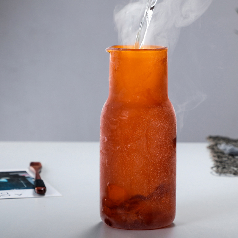 Une Tasse à Café Bleue Avec Une Boisson Chaude Dedans | Vecteur Premium