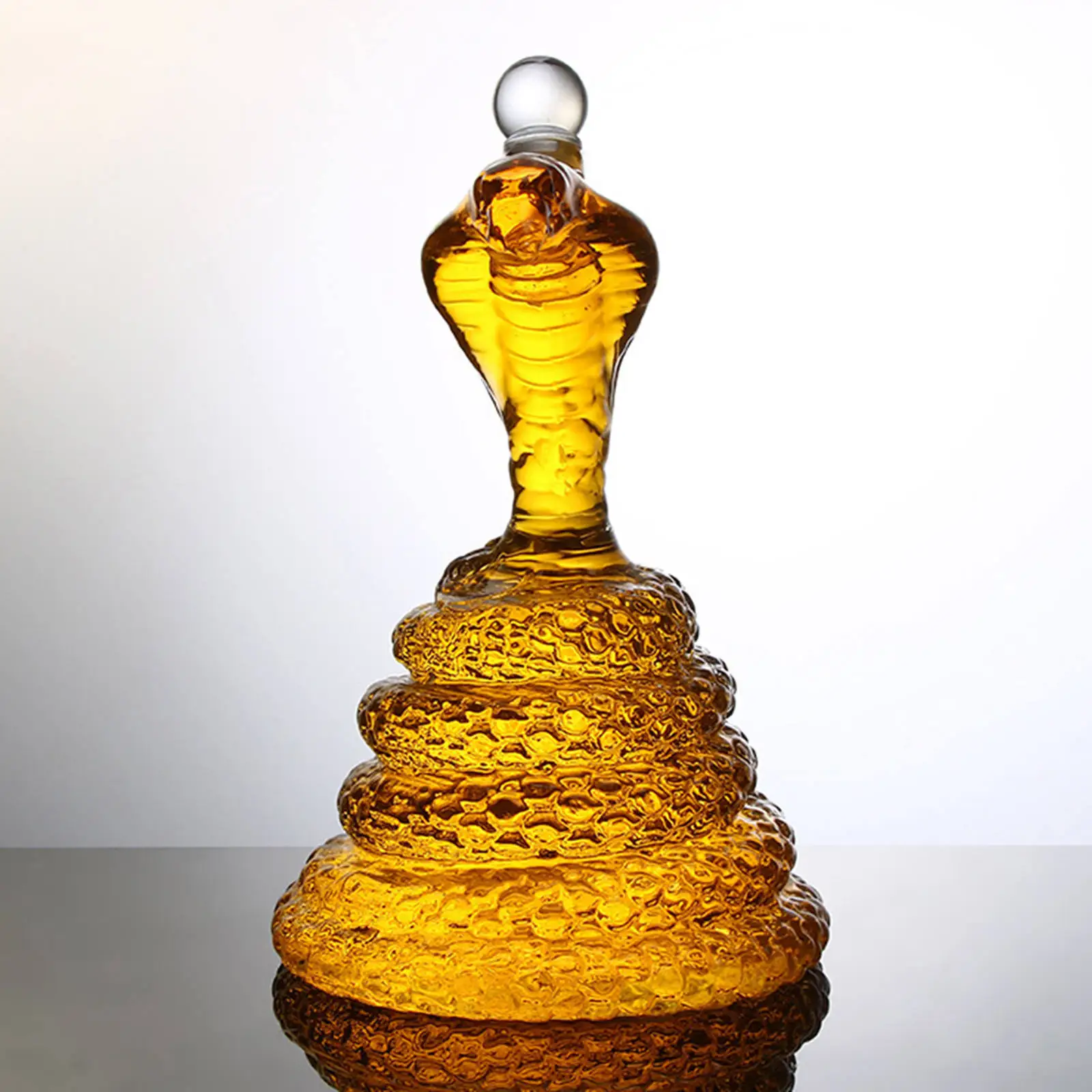 Unique Decanter Snake Shaped 1L Bourbon Alcohol Luxurious Red Wine Wine Pourer Accessories Wine Container for Party Home Bar Men