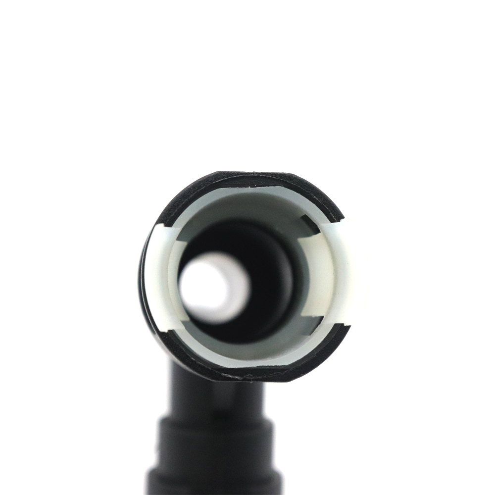 20002006 SUBURBAN TAHOE YUKON ESCALADE HEATER HOSE TEE FITTING NEW GM