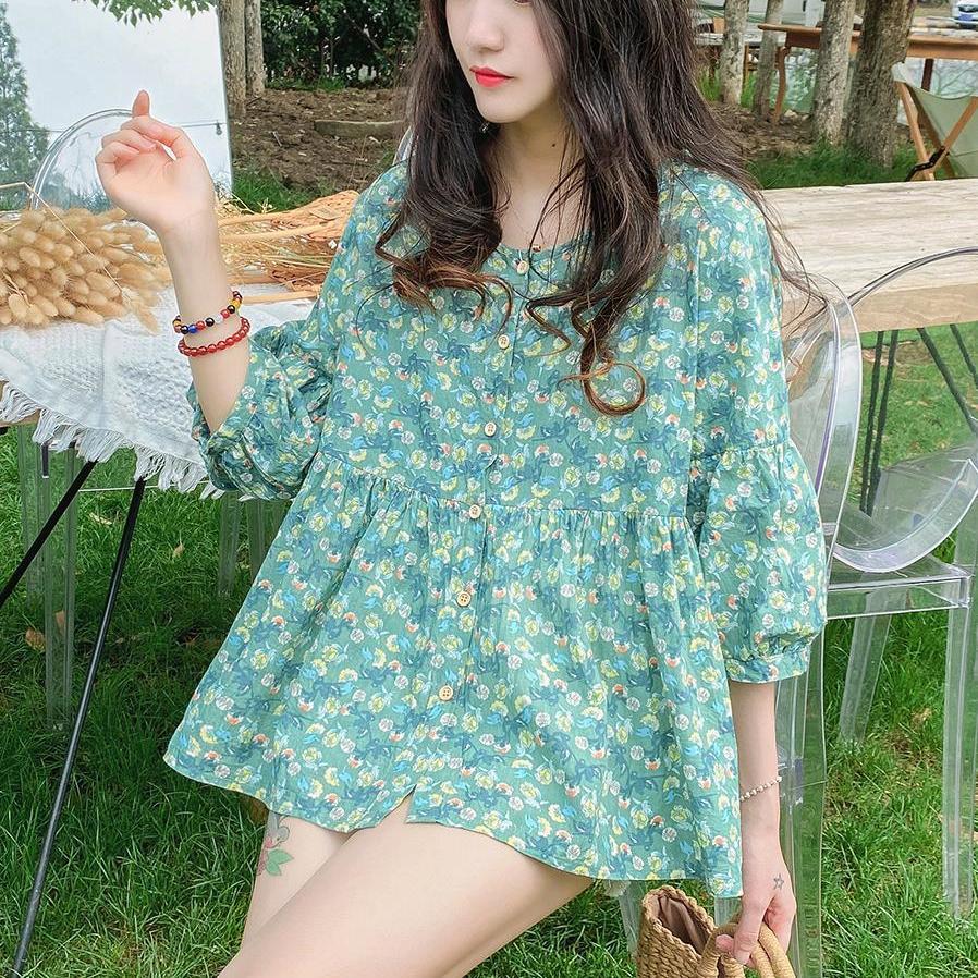Robe irrégulière florale à volants à manches courtes à imprimé bohème