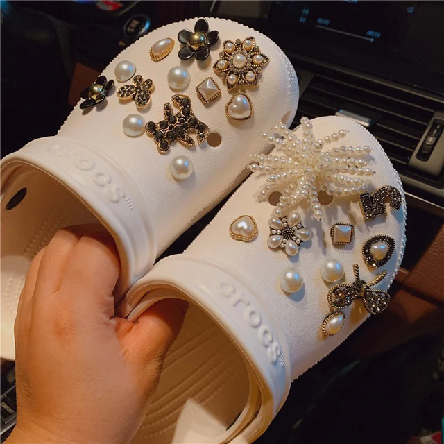 Luxurious Shiny Rhinestone Croc Charms Designer DIY Gem Pearl Flower Shoes  Decaration Jibb for Croc Clogs Boys Girls Women Gifts