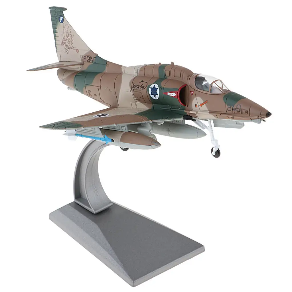 1:72 Scale Realistic American A-4 Skyhawk Fighter Plane Warcraft Model