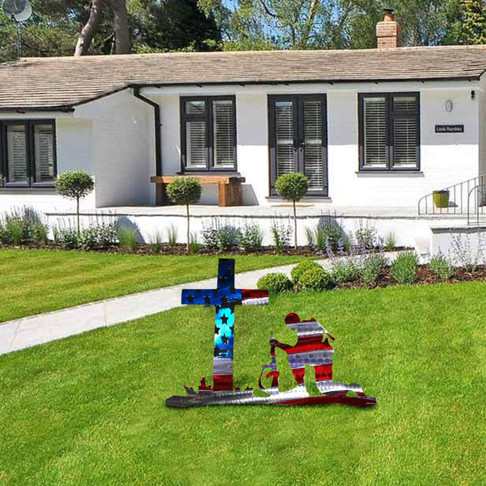 Hand Made Kneeling Soldier Flag Statues for Garden Outdoor Indoor Ornaments