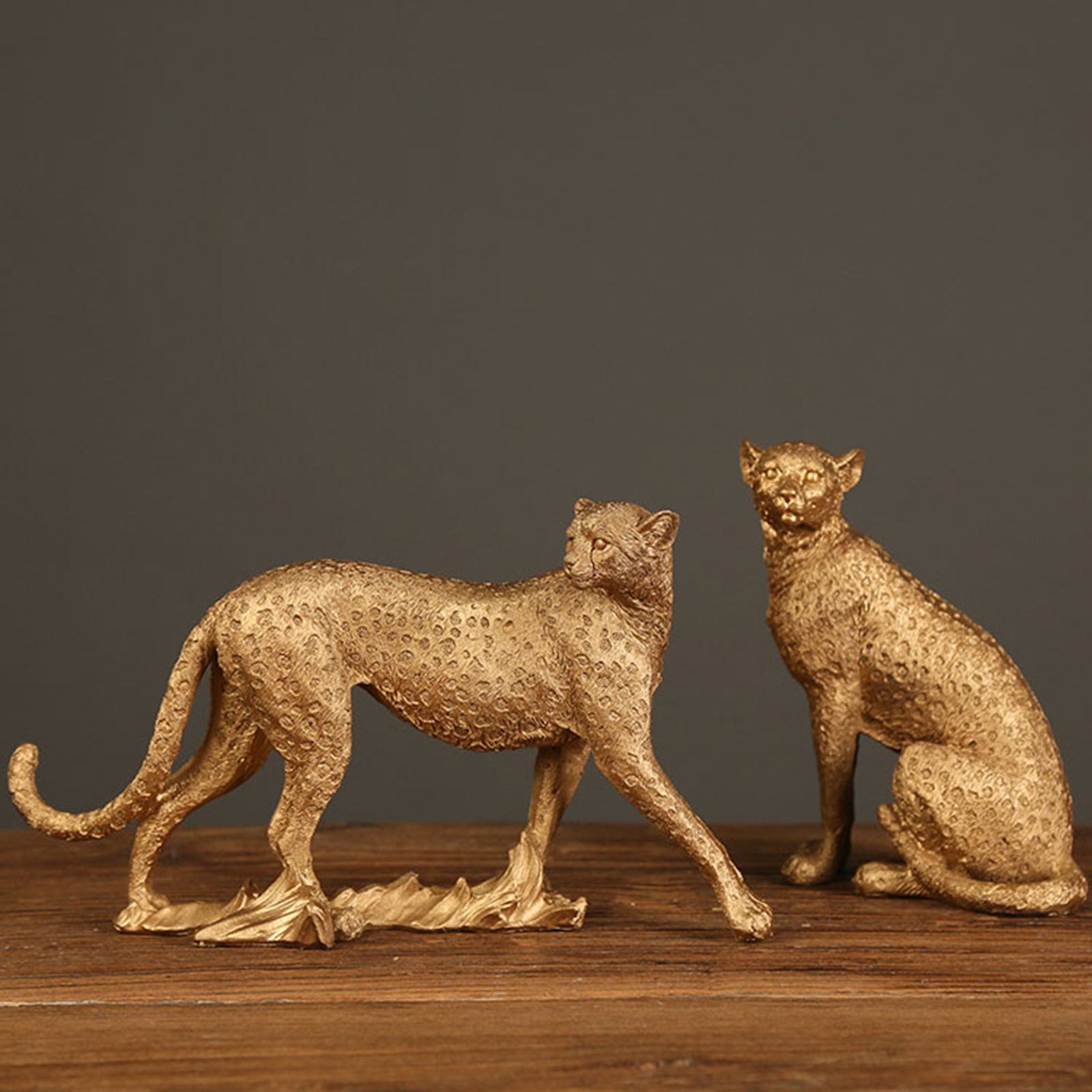 Resin Cheetah Statue Animal Figurine Leopard Sculpture Living Room Home Office Table Desktop Decoration Ornaments