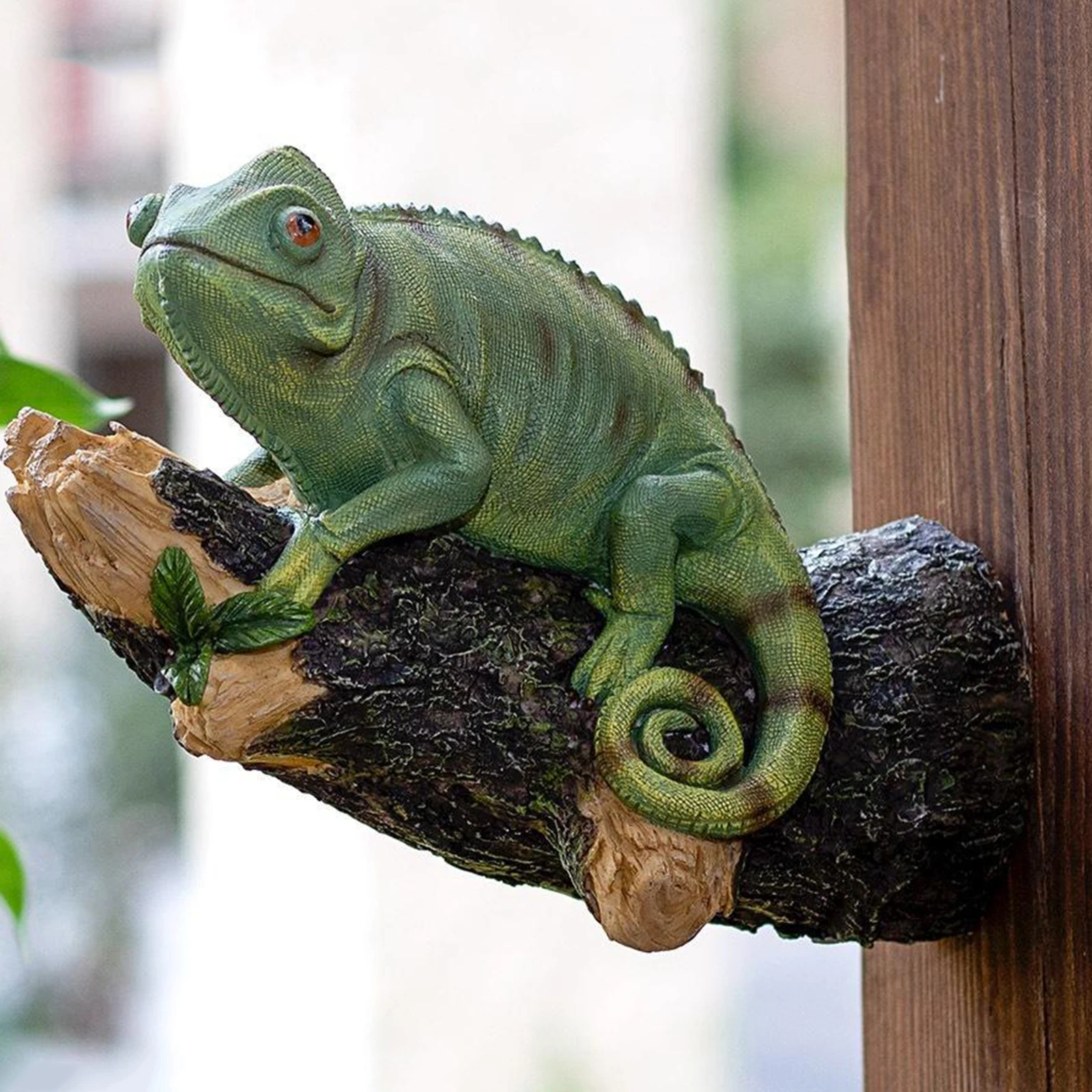 Realistic Chameleon Lizard Sculpture Resin Figurine Garden Decor Home Office Ornament Wall Hanging