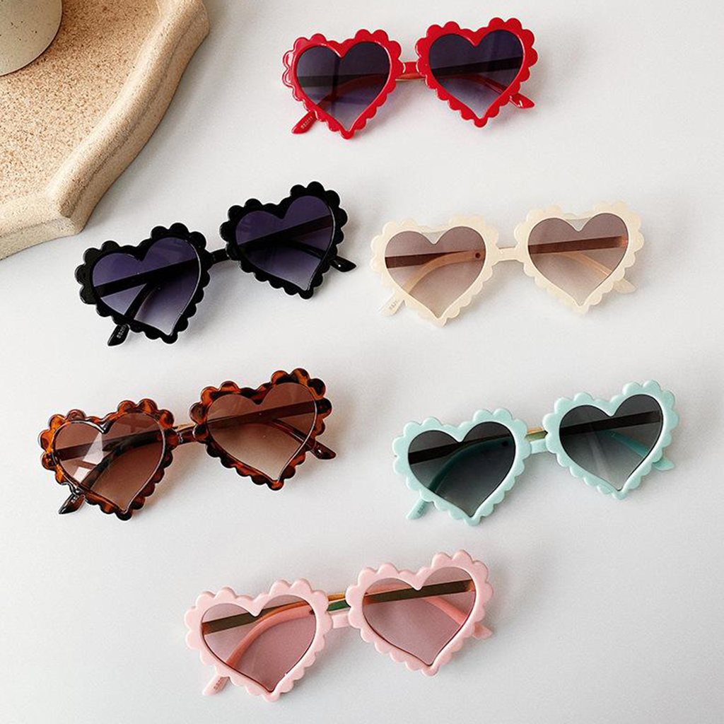Plastic Sunglasses Heart Shaped Eyeglasses Eyeware Sun Glasses for Kids 3-6 Years Old