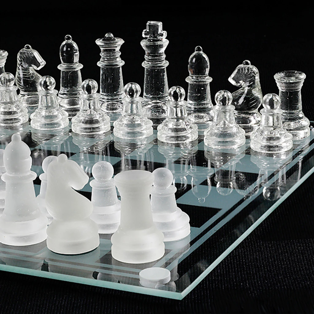 game pieces & board  play new LARGE 8 INCH SQUARE COMPLETE GLASS CHESS SET 