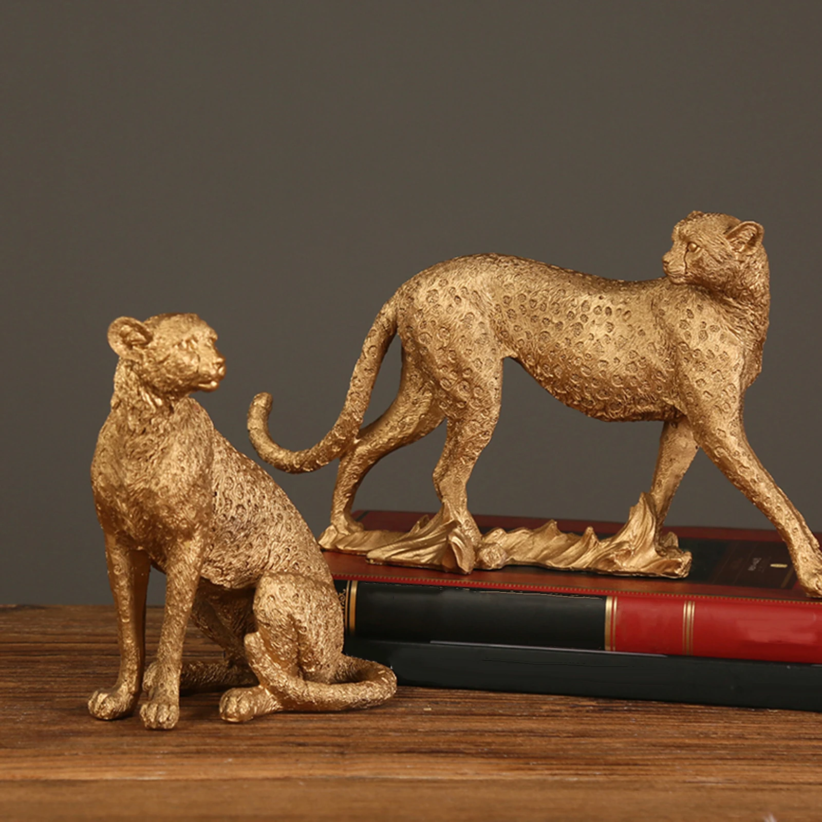 Retro Cheetah Statue Animal Figurine Panther Leopard Sculpture Home Office Table Desktop Decor Ornaments Gifts