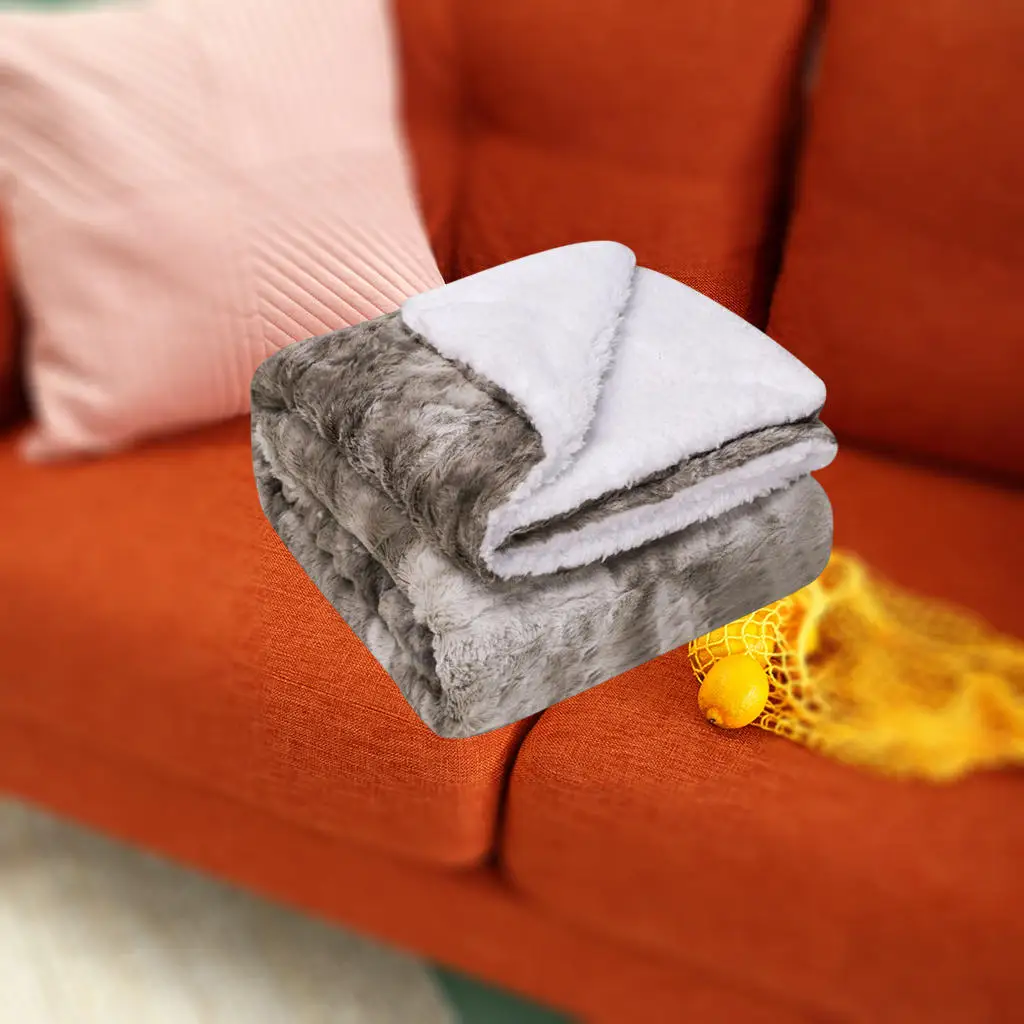 Lamb Velvet Blanket Plush Soft Bedding Supplies Fleece Throw Blanket for Travel Home Bedroom