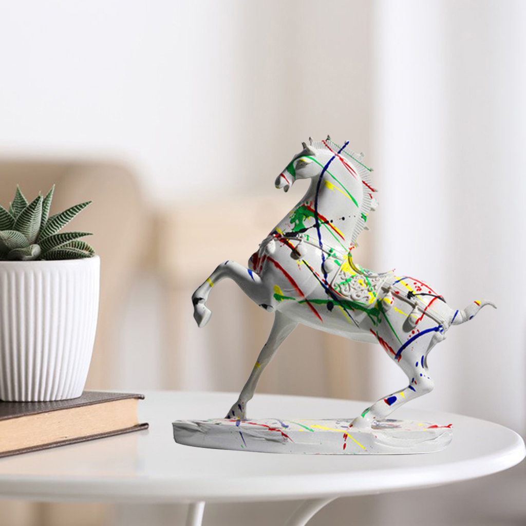 Nordic Arts Crafts Modern Horse Statue Collectible Figurines Resin Sculpture Luxury Living Room TV/Wine Cabinet Home Decor