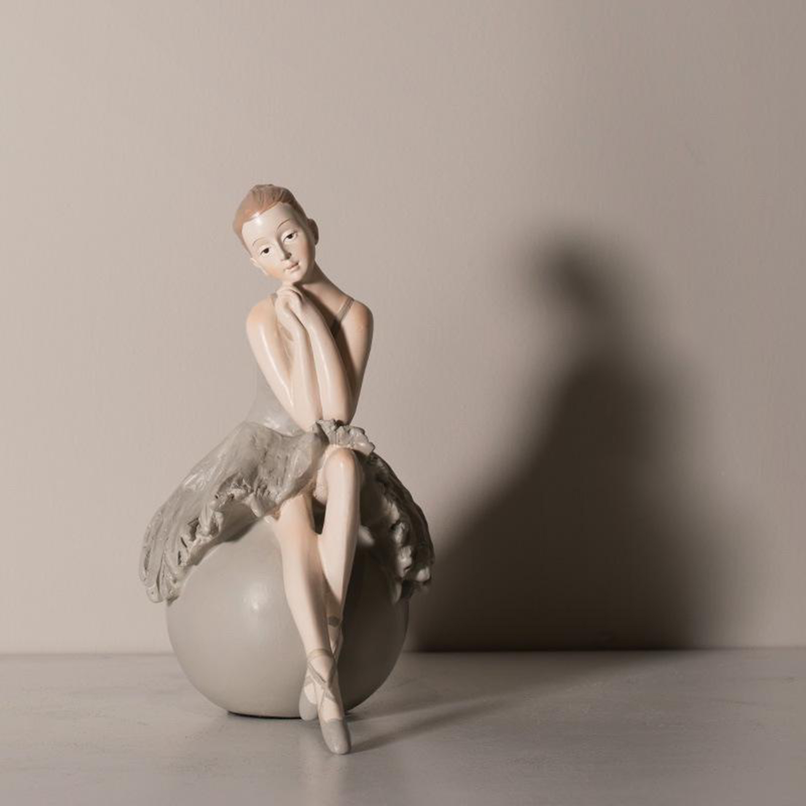 Resina Estatueta Elegante Bailarina Ballet Dançarina Desktop Ornamento Estátua H