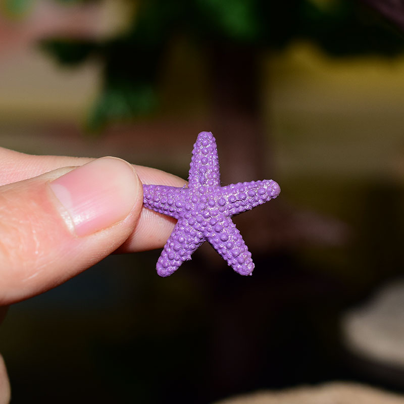 Miniature Oceans Animal Model Turtle Alligator Whale Shark Dolphin Penguin Clownfish Frog Sea World Mini Figurine Decor Toys