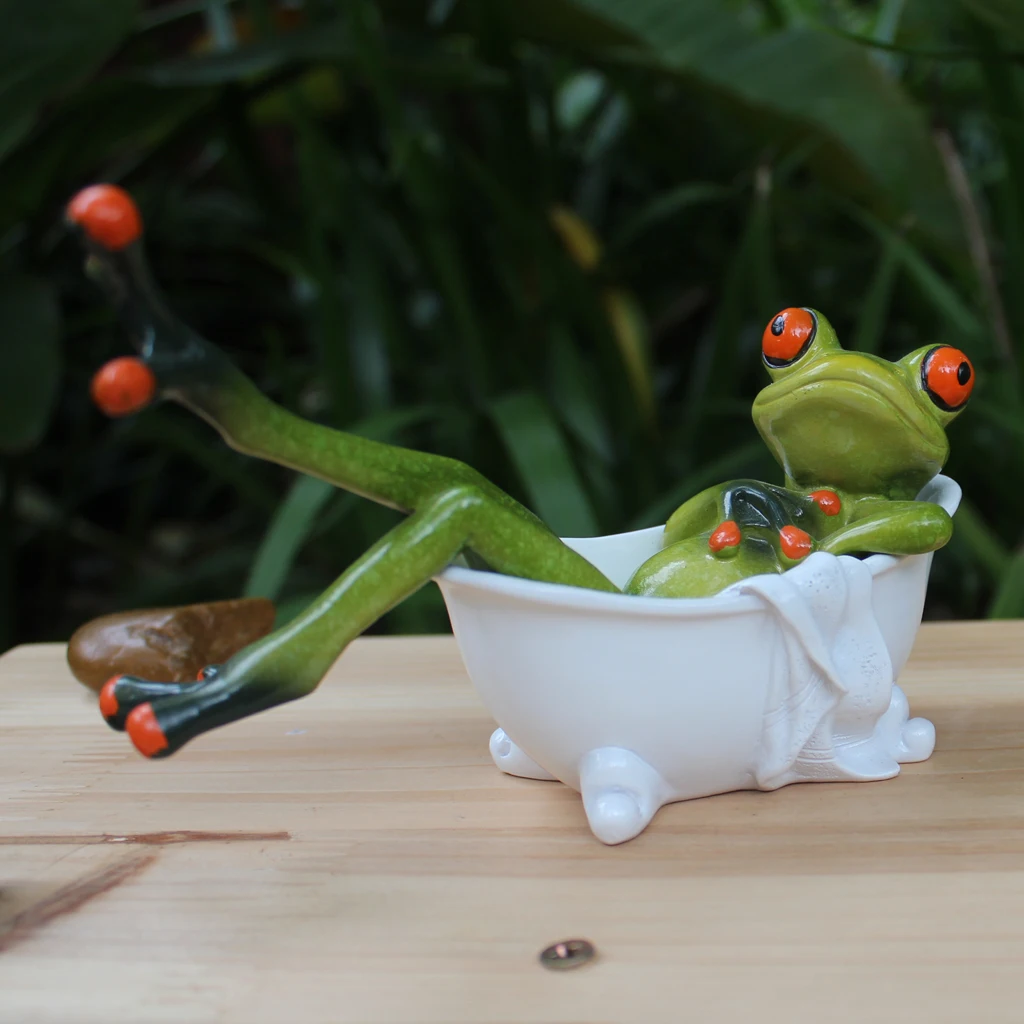3D Frog With Bathtub Decoration Animal Resin Crafts Figurines Cute Crafts Toy Desktop Ornament