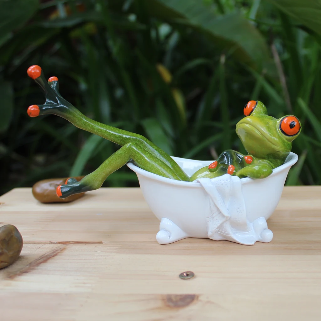 3D Frog With Bathtub Decoration Animal Resin Crafts Figurines Cute Crafts Toy Desktop Ornament