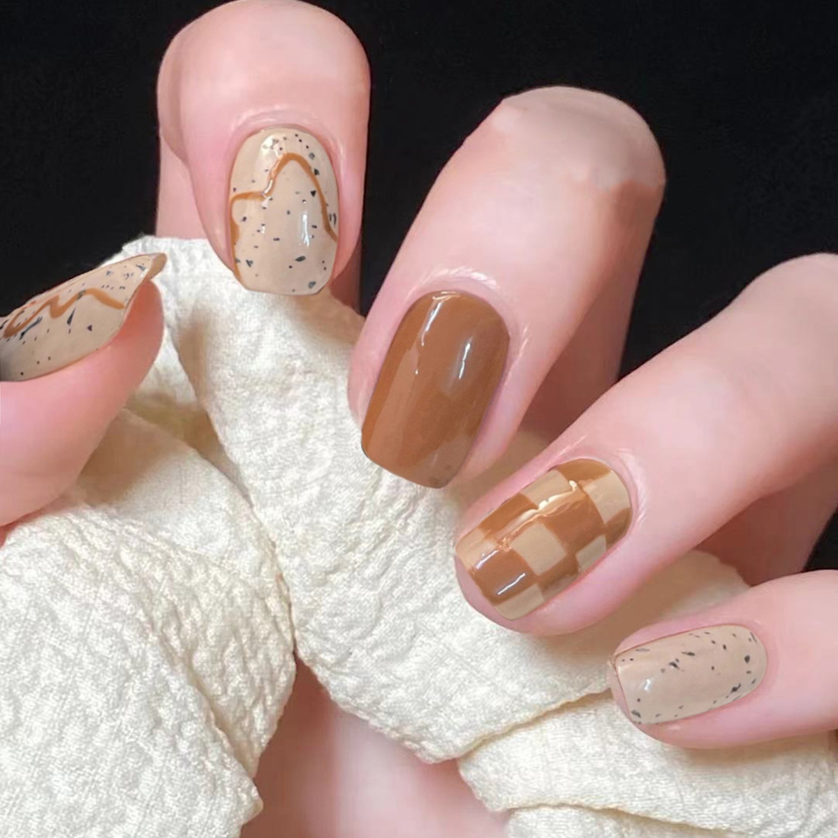24Pcs Fake Nails Brown Plaid Nail Patch Sweet Style Glue Type Removable  Long Paragraph Manicure Fully Covered Nail Decoration|False Nails| -  AliExpress