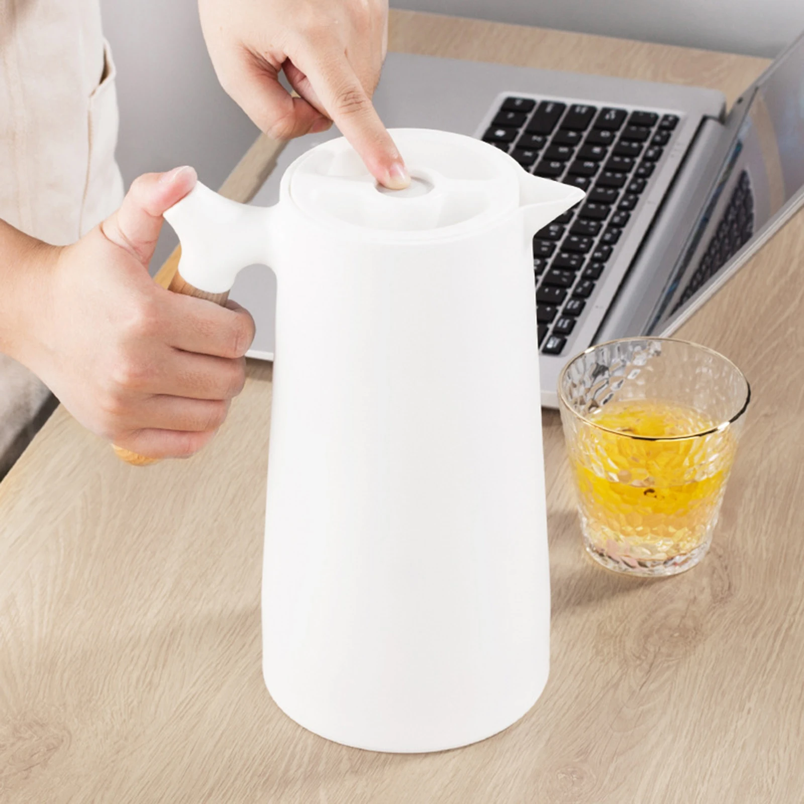 Vacuum Flasks Insulation 1L Hot Water Pot Office Coffee Thermal Warmer Bottles 24 Hour Heat Retention Kettle with Wooden Handle