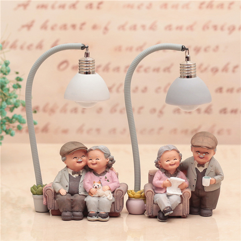 Estatuetas e miniaturas