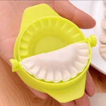 1PC DIY Plastic Dumpling Molds Chinese Food Jiaozi Maker Dough Press Dumpling Pie Ravioli Hand Mould Kitchen Creative Tools