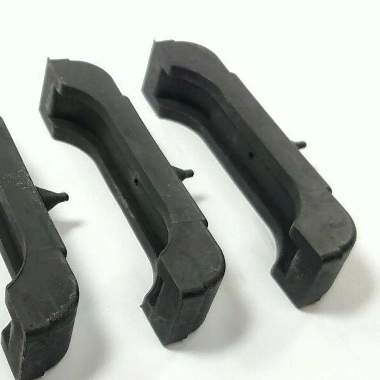 4 Pcs Rubber Support Pads of Radiator Mounting Cushions Fit for GM Cars 1968-1981 Auto Replacement Cooling System Part
