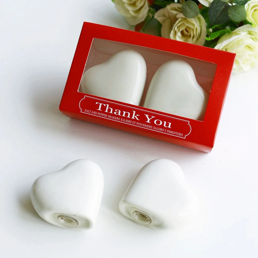 Ceramic Spice Racks Salt And Pepper Shakers Heart Shape for Valentines' Day