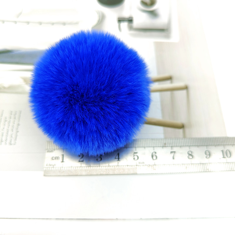 Description Picture 5 of itemPompom 5Cm Imitated Rabbit Fur Ball Pompons Knitted Scarf Hat Plush Children DIY Keychain Crafts Accessories Materials 5 Pieces