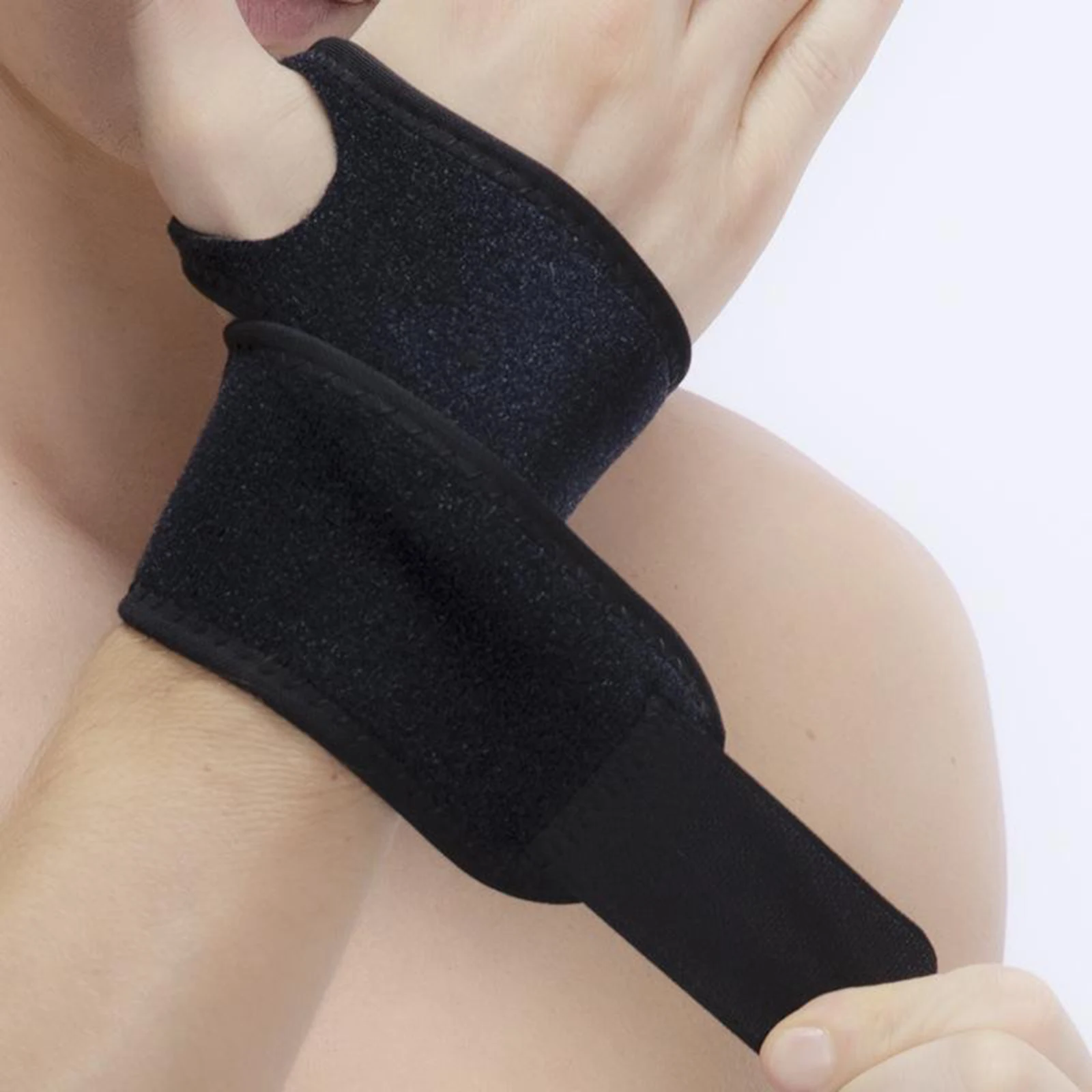 Premium Lined Wrist Support Wrist Strap Carpal Tunnel Wrist Brace Fits Both Hands Wrist Support Brace Injury Recovery